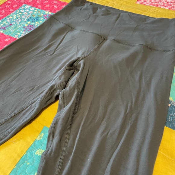 Lululemon cropped align leggings - Picture 3 of 5